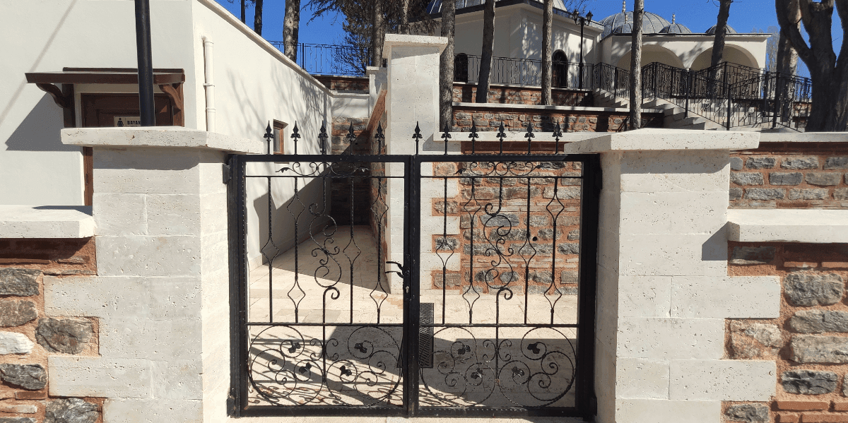 Bilecik-Bozüyük Kumral Abdal Türbesi ve Mescidi 2018-2019 Yılı Restorasyonu İşi