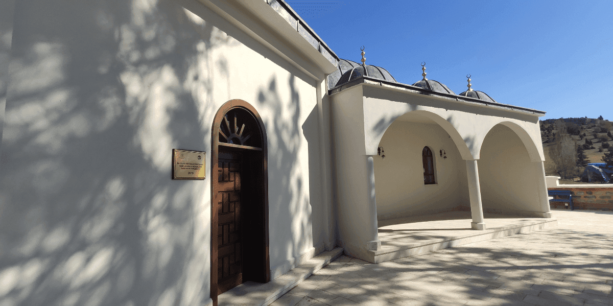 Bilecik-Bozüyük Kumral Abdal Türbesi ve Mescidi 2018-2019 Yılı Restorasyonu İşi