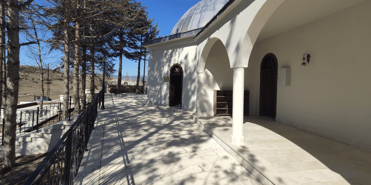 Bilecik-Bozüyük Kumral Abdal Türbesi ve Mescidi 2018-2019 Yılı Restorasyonu İşi