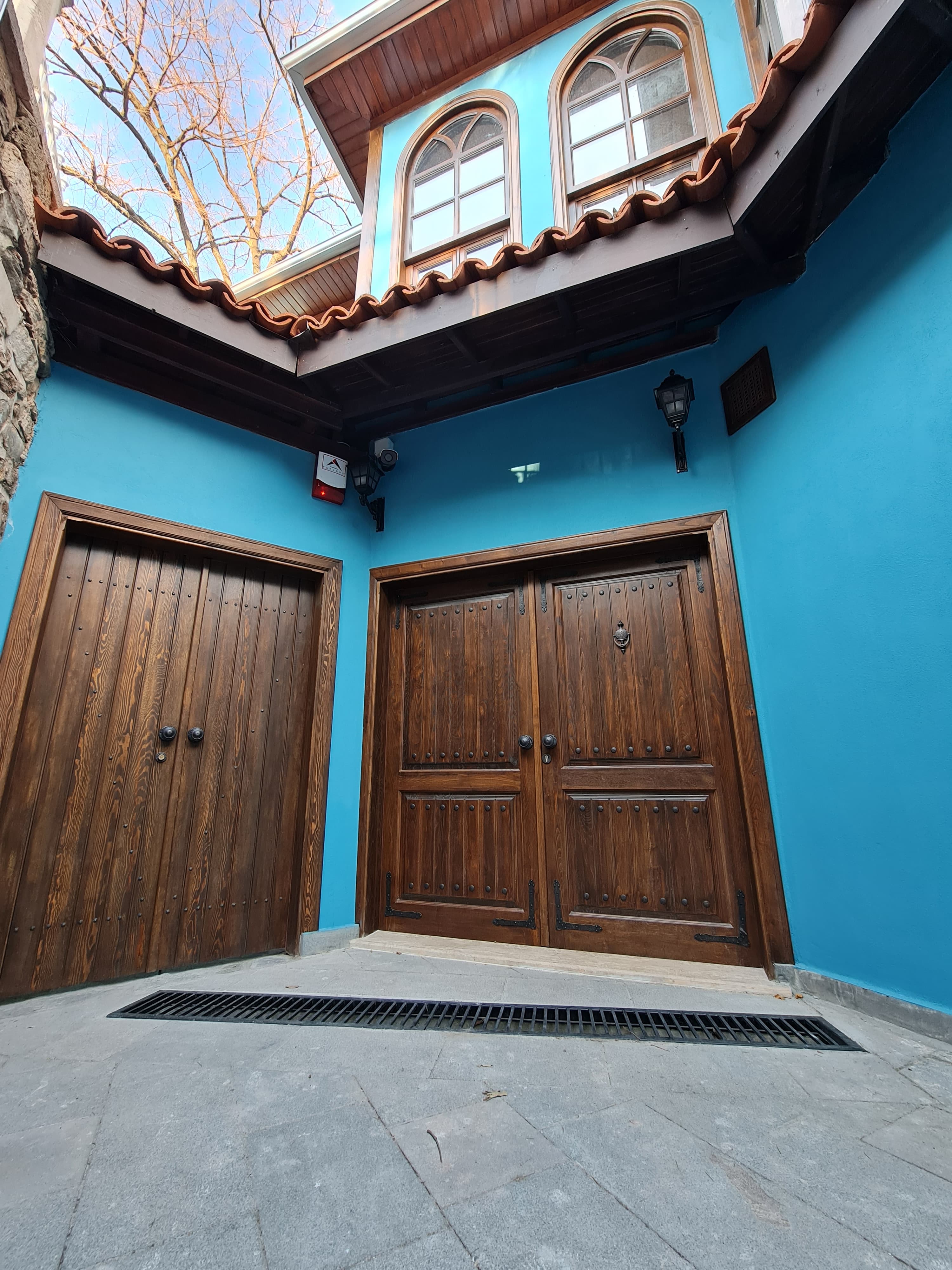 Bursa Rölöve ve Anıtlar Müdürlüğü Hizmet Binası Restorasyonu işi