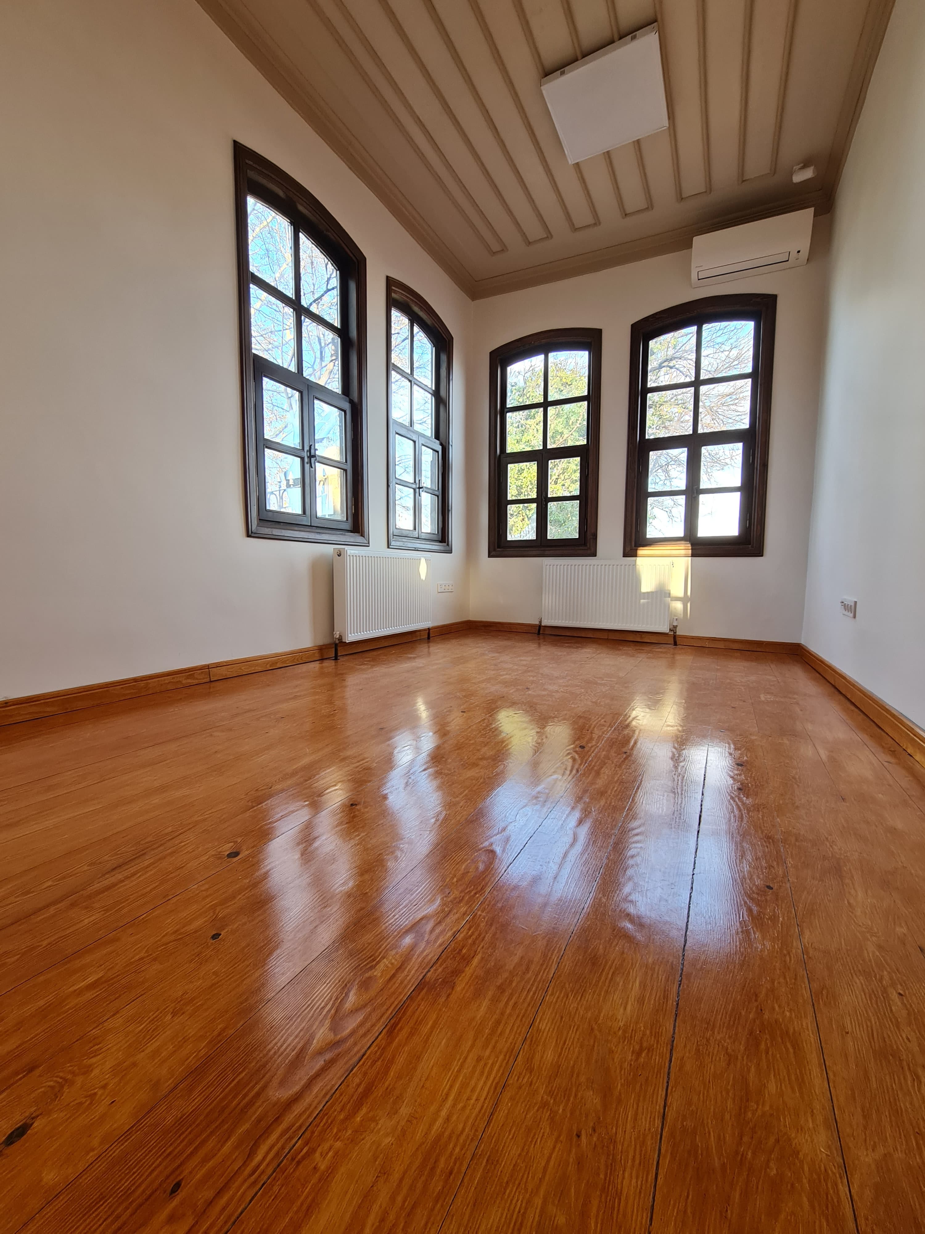 Bursa Rölöve ve Anıtlar Müdürlüğü Hizmet Binası Restorasyonu işi