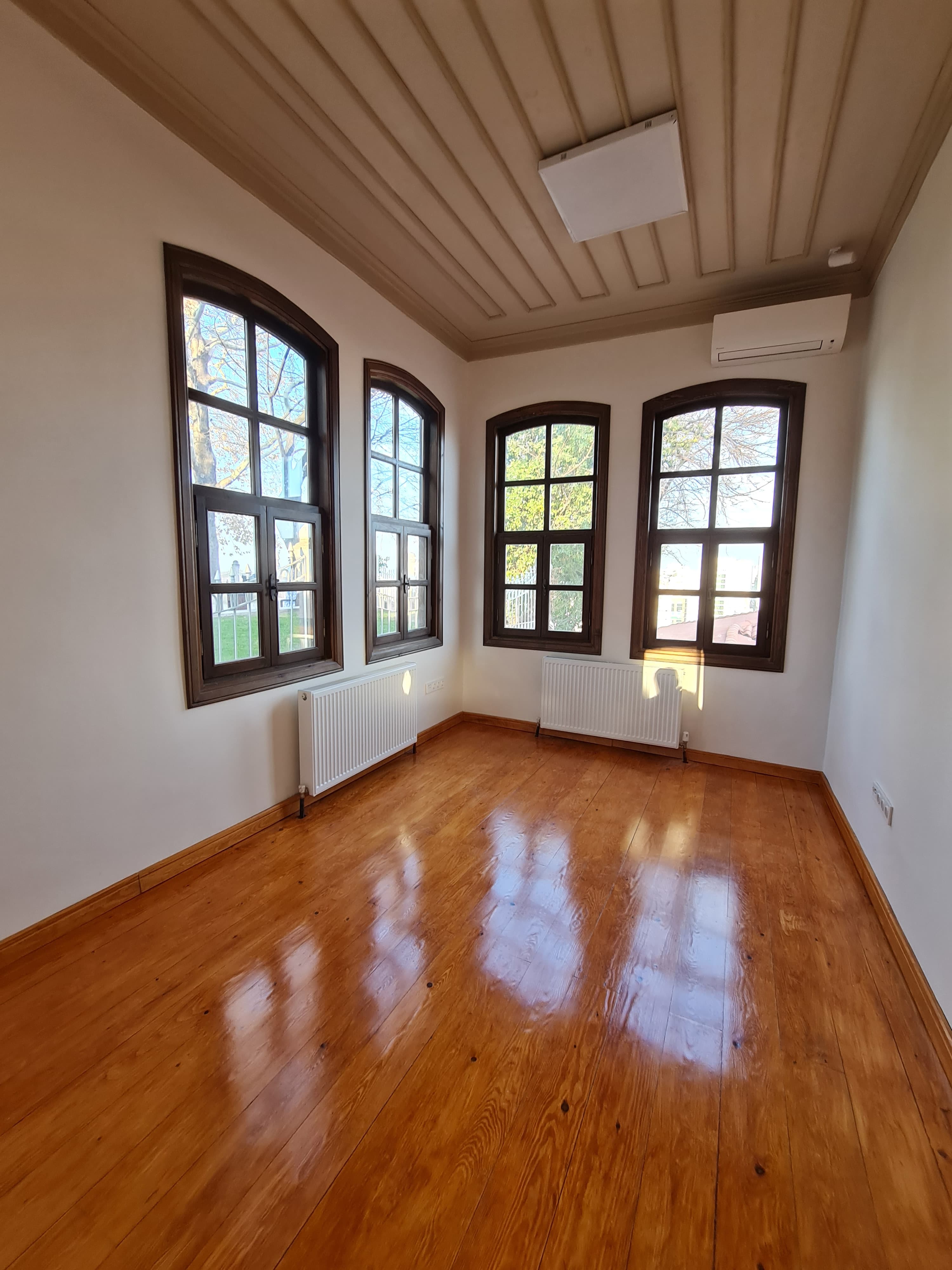 Bursa Rölöve ve Anıtlar Müdürlüğü Hizmet Binası Restorasyonu işi