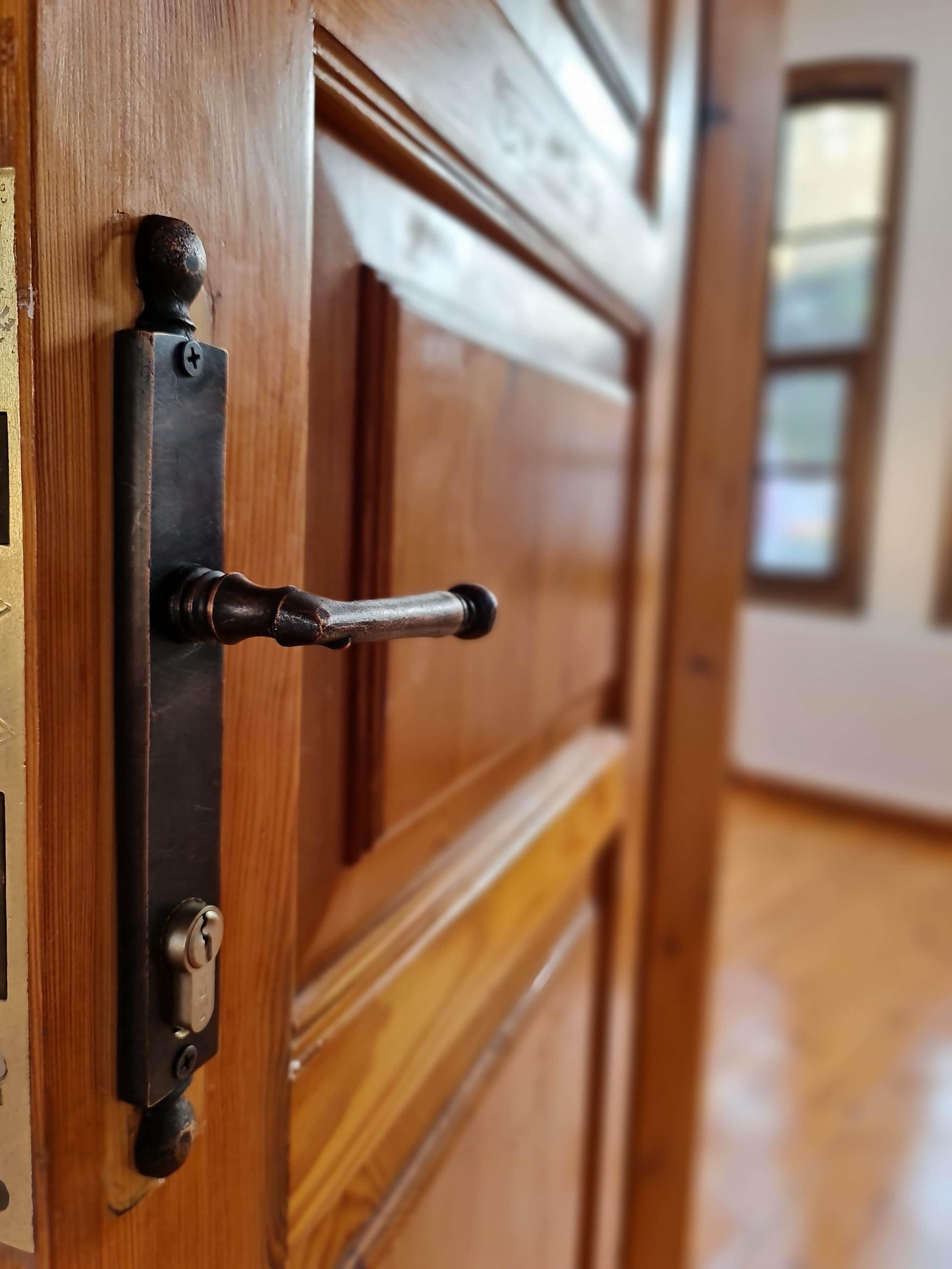 Bursa Rölöve ve Anıtlar Müdürlüğü Hizmet Binası Restorasyonu işi