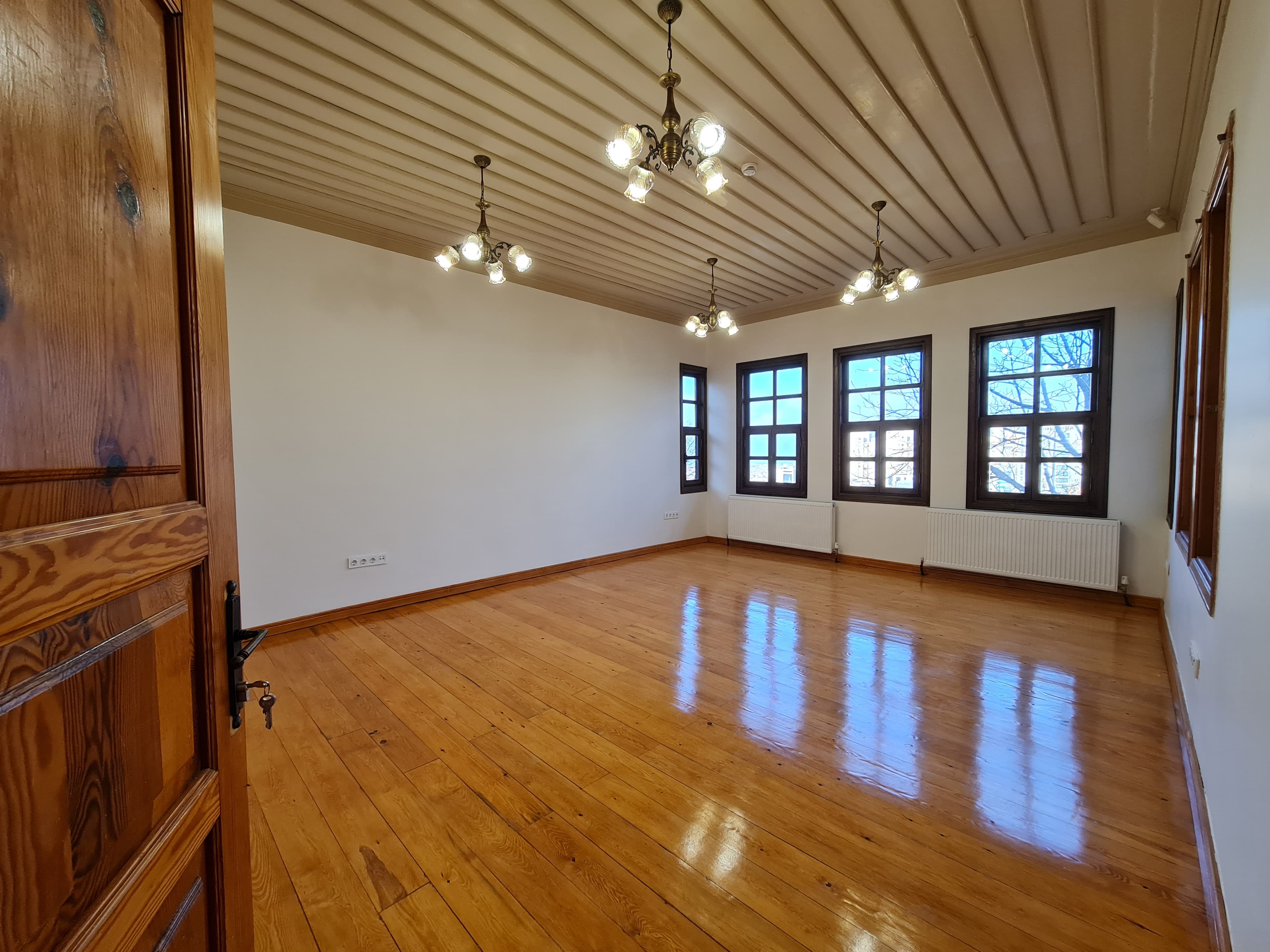 Bursa Rölöve ve Anıtlar Müdürlüğü Hizmet Binası Restorasyonu işi