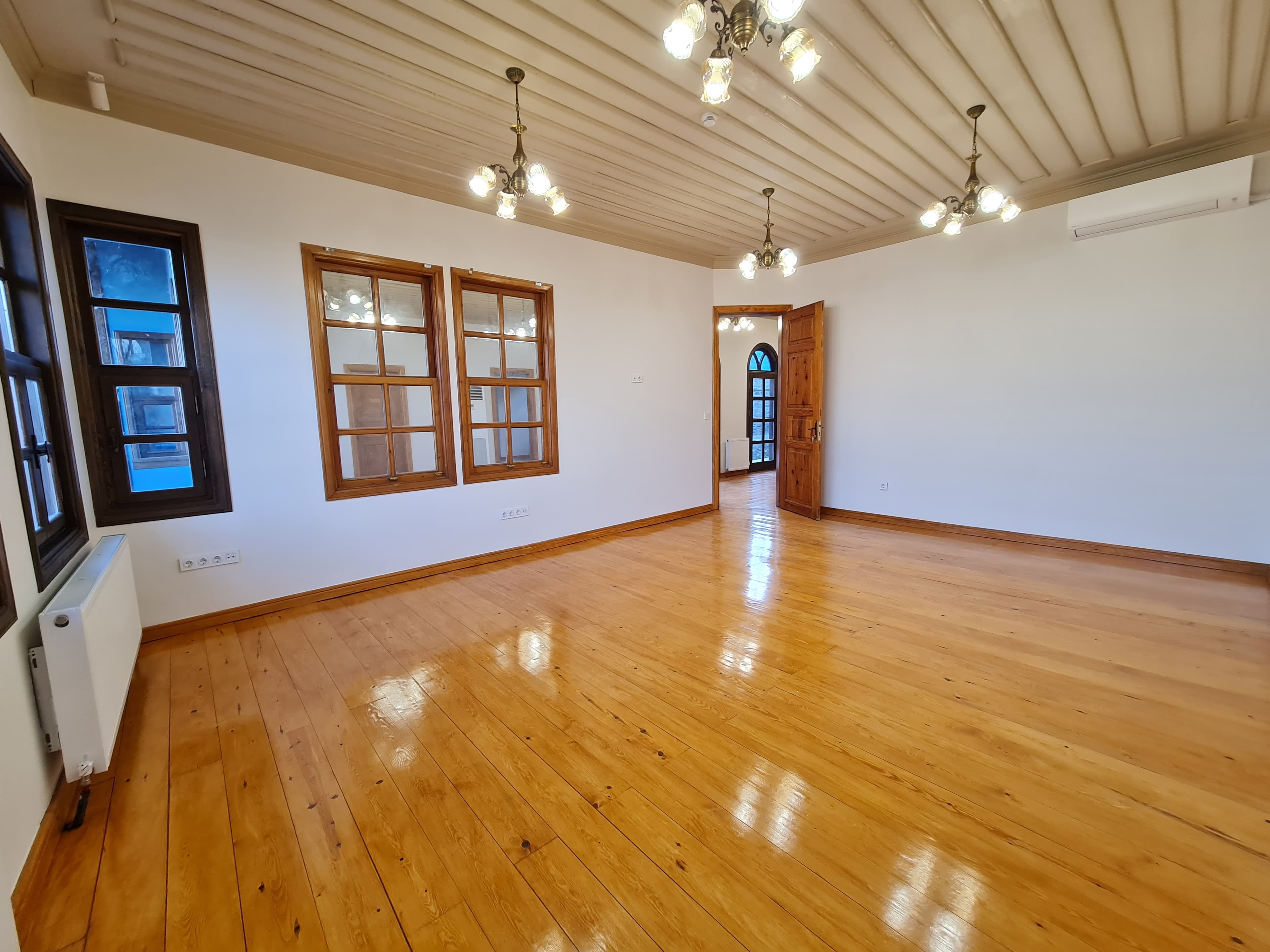 Bursa Rölöve ve Anıtlar Müdürlüğü Hizmet Binası Restorasyonu işi