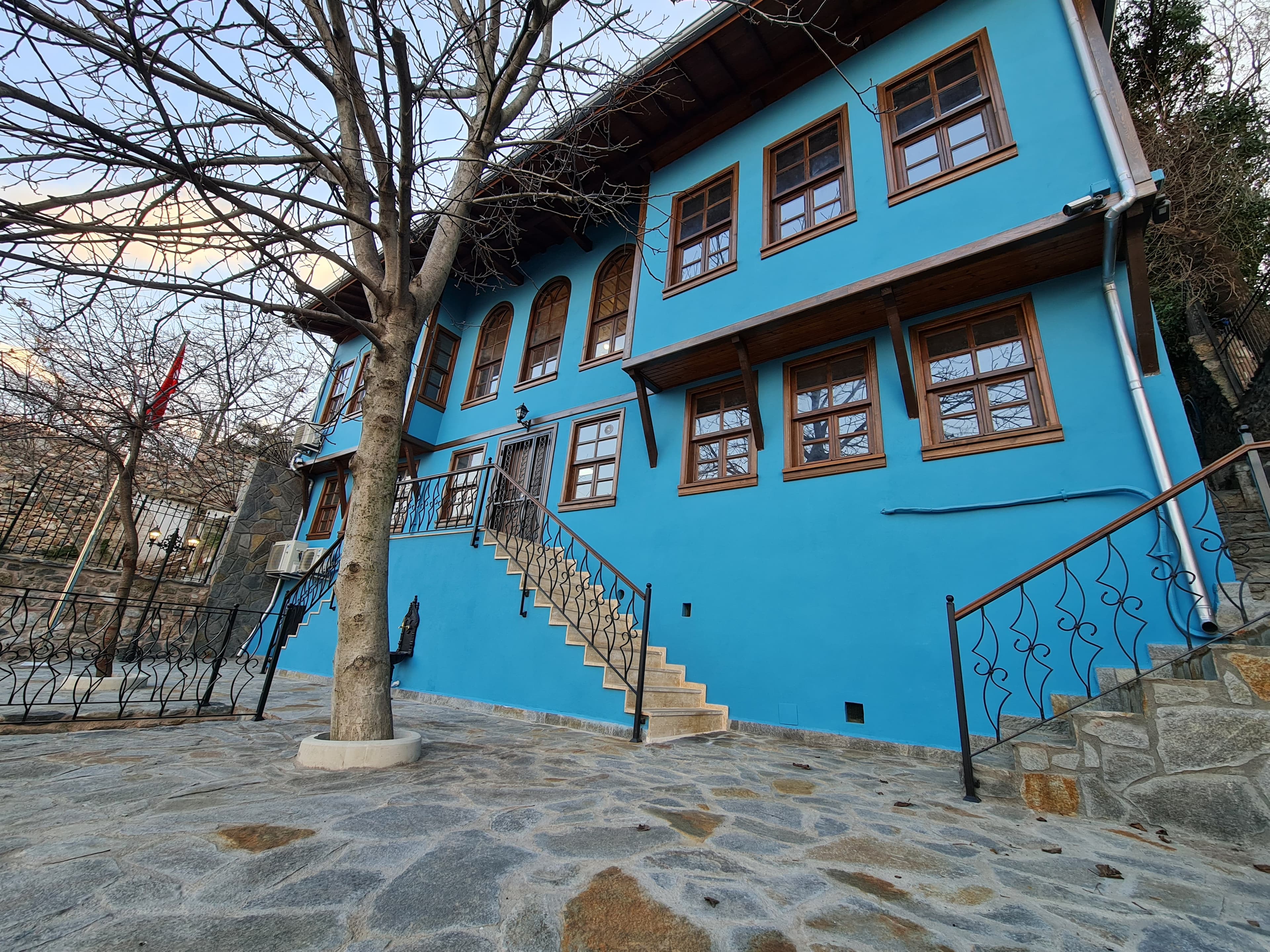 Bursa Rölöve ve Anıtlar Müdürlüğü Hizmet Binası Restorasyonu işi