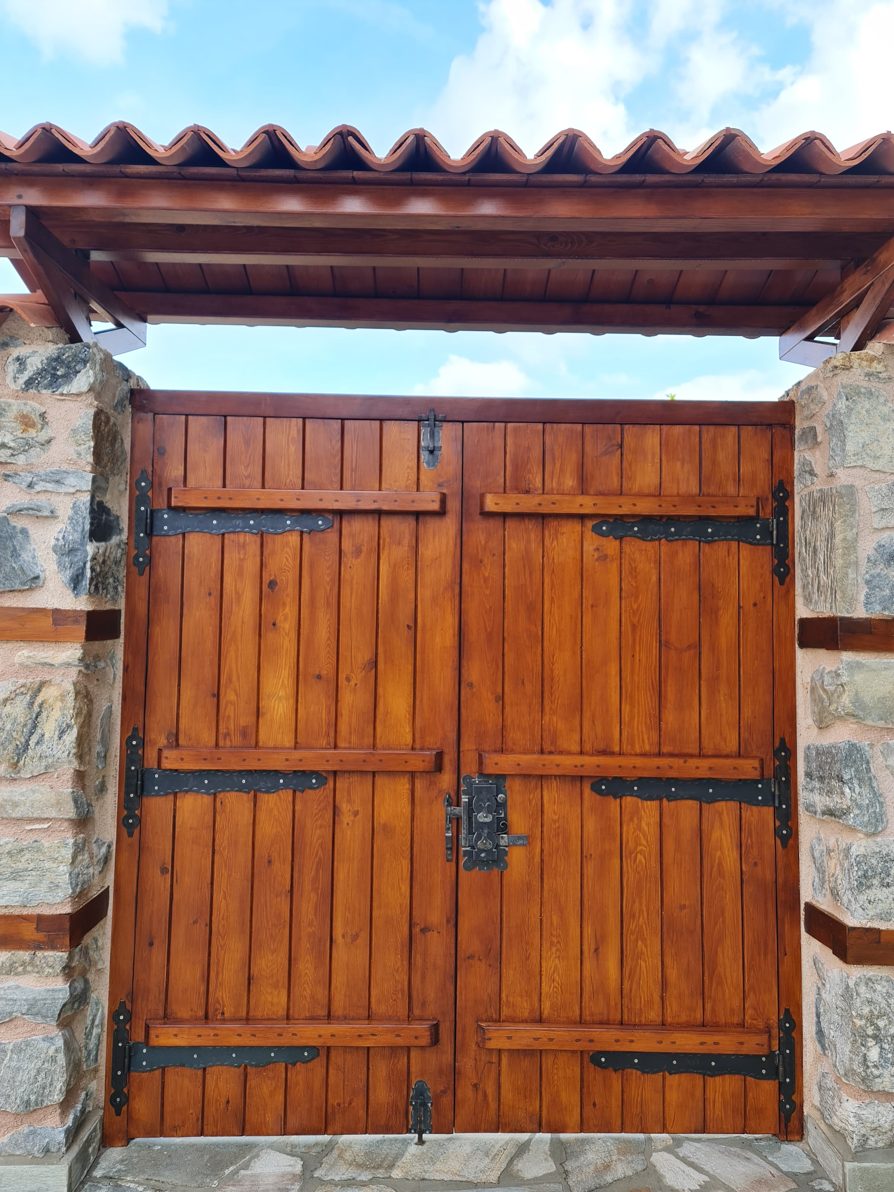 Doğanbey Mahallesi 7293 ada 2 parsel Sivil Mimari Örneği Rekonstrüksiyon İşi